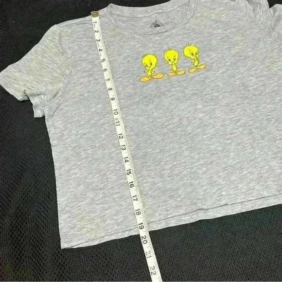 Looney Tunes Women’s Tweety Crop T Shirt XL 90s - Picture 6 of 6